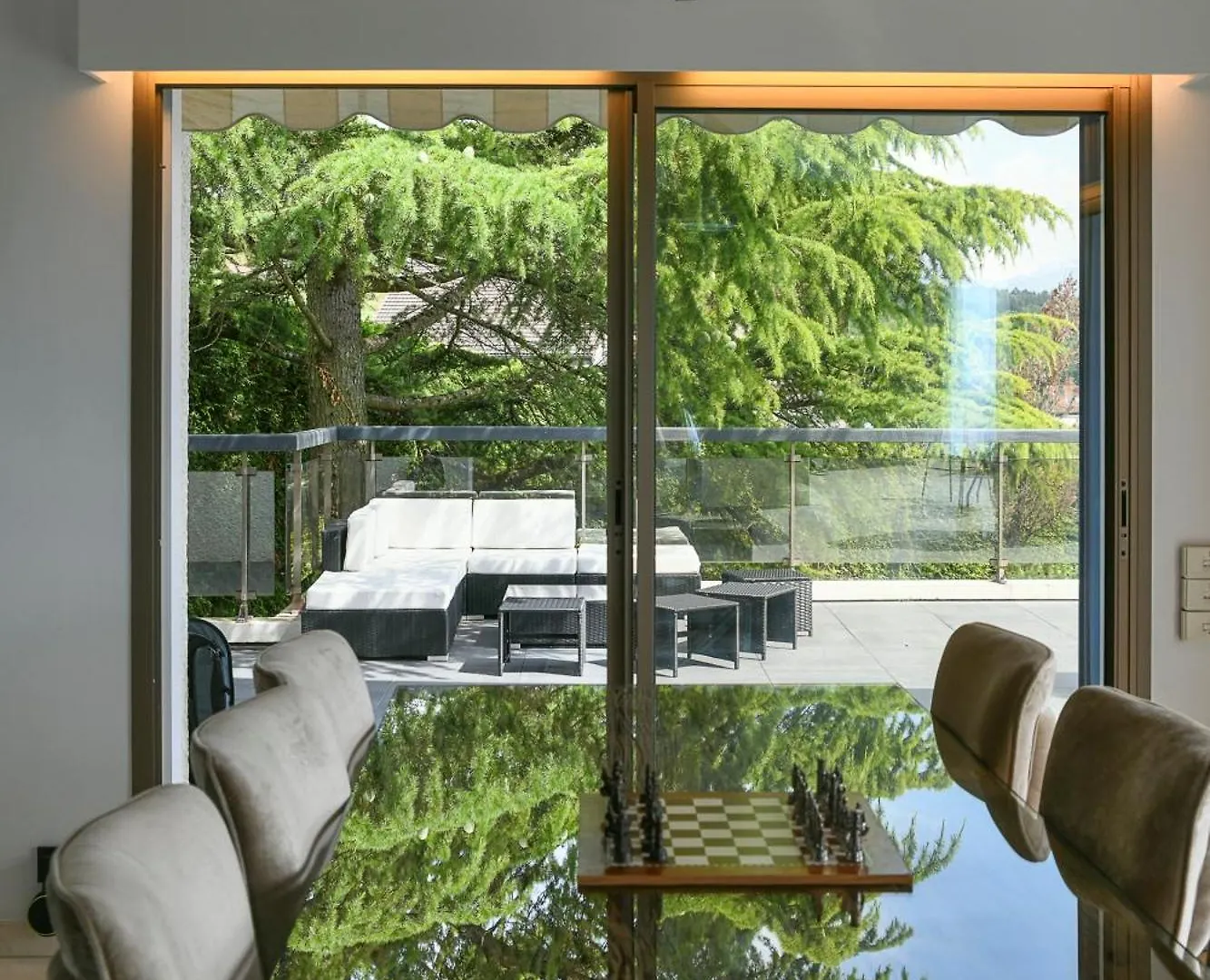 Superbe Villa Avec Piscine Interieure, Sauna, Jacuzzi Et Salle De Sport Lucinges France
