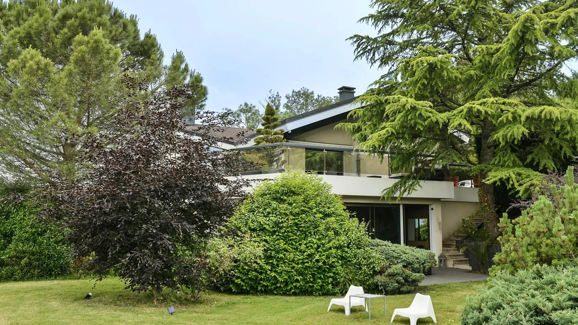 Superbe Villa Avec Piscine Interieure, Sauna, Jacuzzi Et Salle De Sport Lucinges